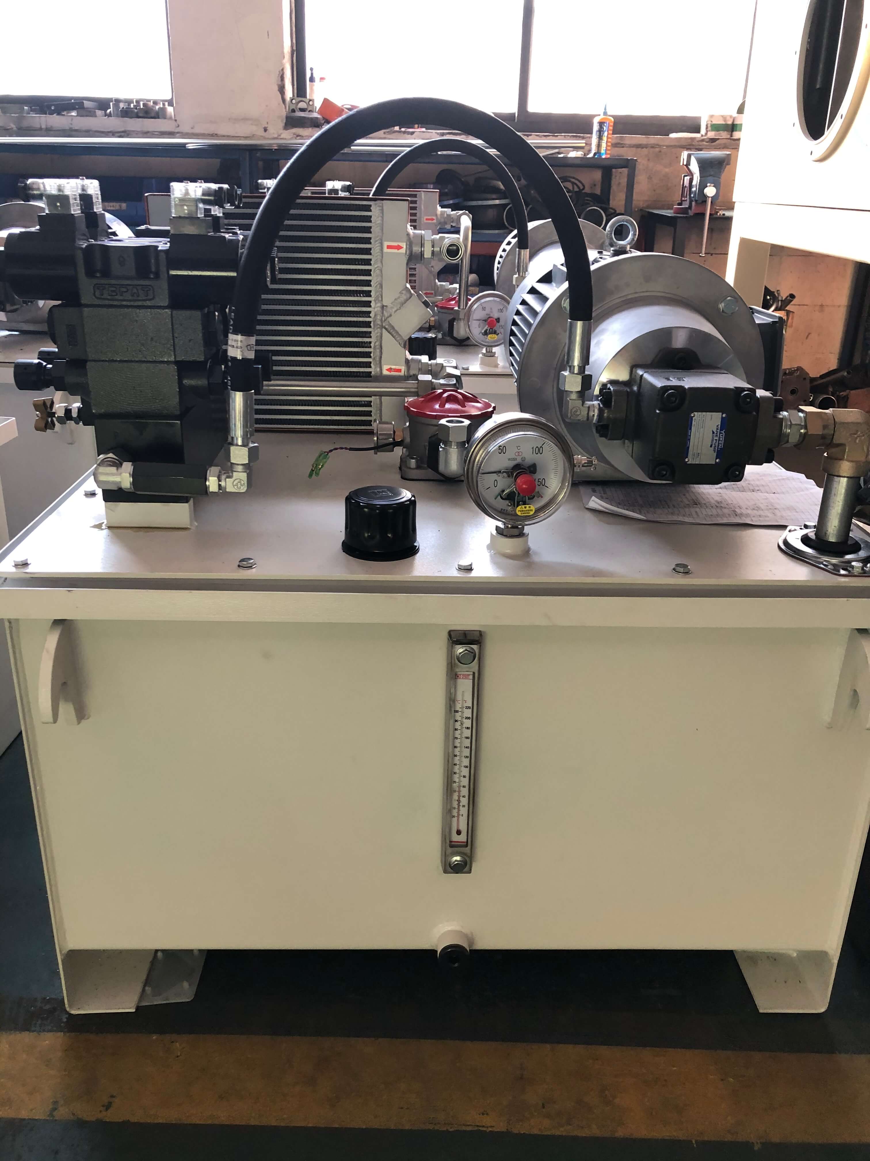 液壓站.jpg 液壓站.jpg