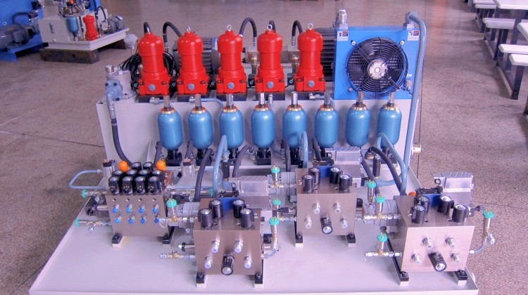 1681546382607253.jpg 液壓站.jpg