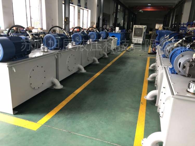 1693897578632984.jpg 木工機械液壓站_副本.jpg